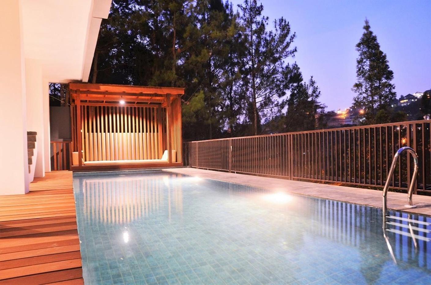 Tulip Hill View Villa 5 Bedrooms With A Private Swimming Pool บันดุง ภายนอก รูปภาพ